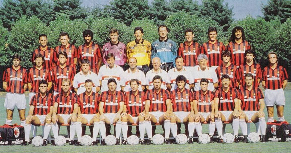 11 posto - Milan 1990.  il Milan degli immortali Rijkaard, Gullit e van Basten. 